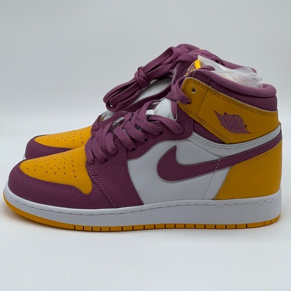 Nike Shoes - Nike Air Jordan 1 Retro High OG GS University Gold/Light Bordeaux